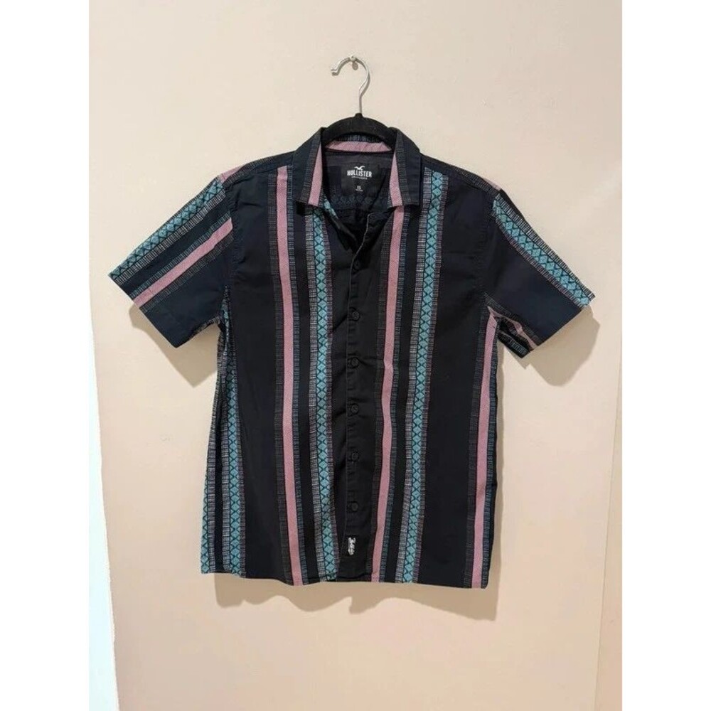 Hollister Men's 70s Stripe Short Sleeve Button Up Shirt Black Aztec Boho XS
